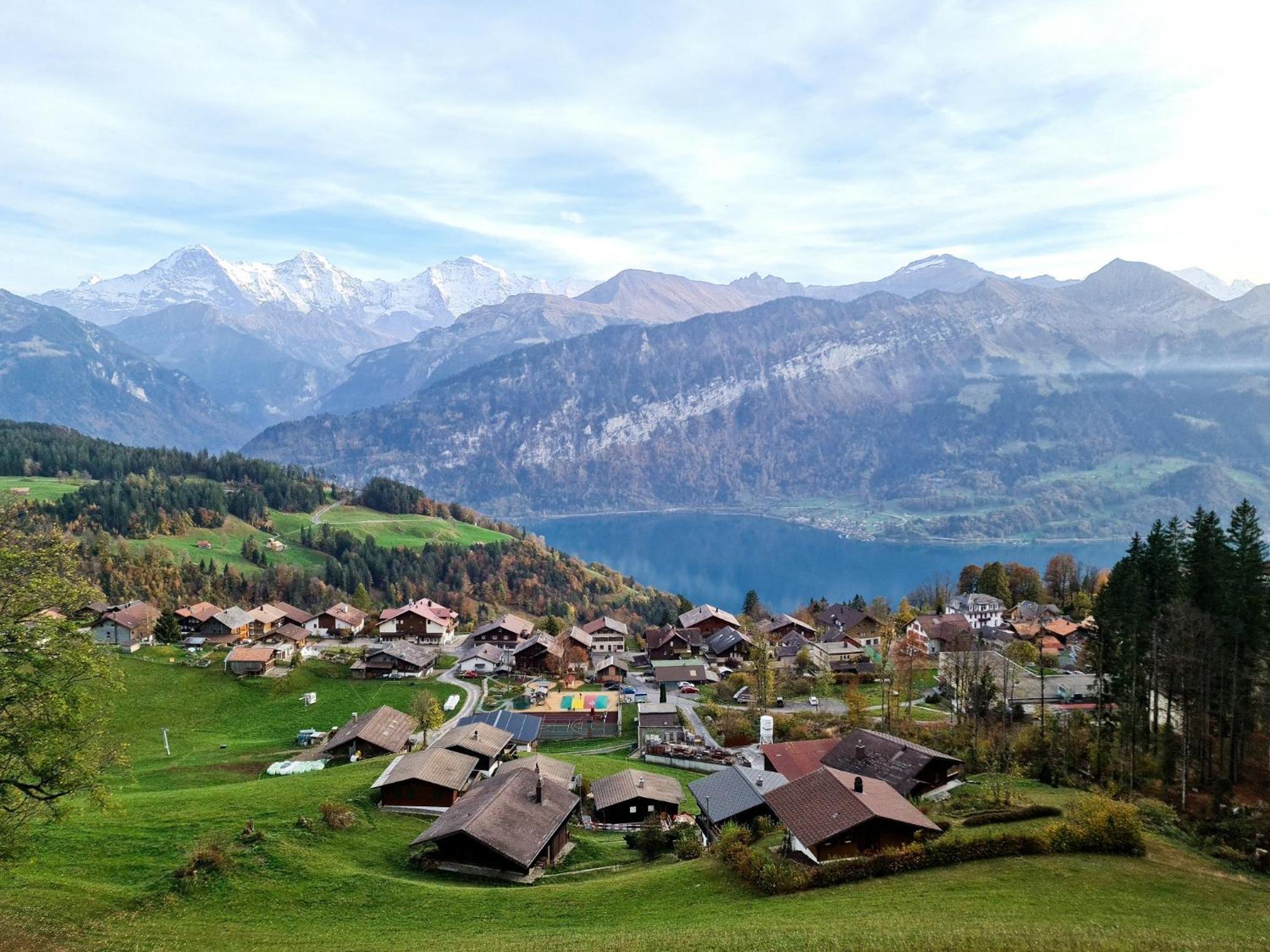 Chalet Lilo 4 Zimmer Big View Beatenberg Bagian luar foto