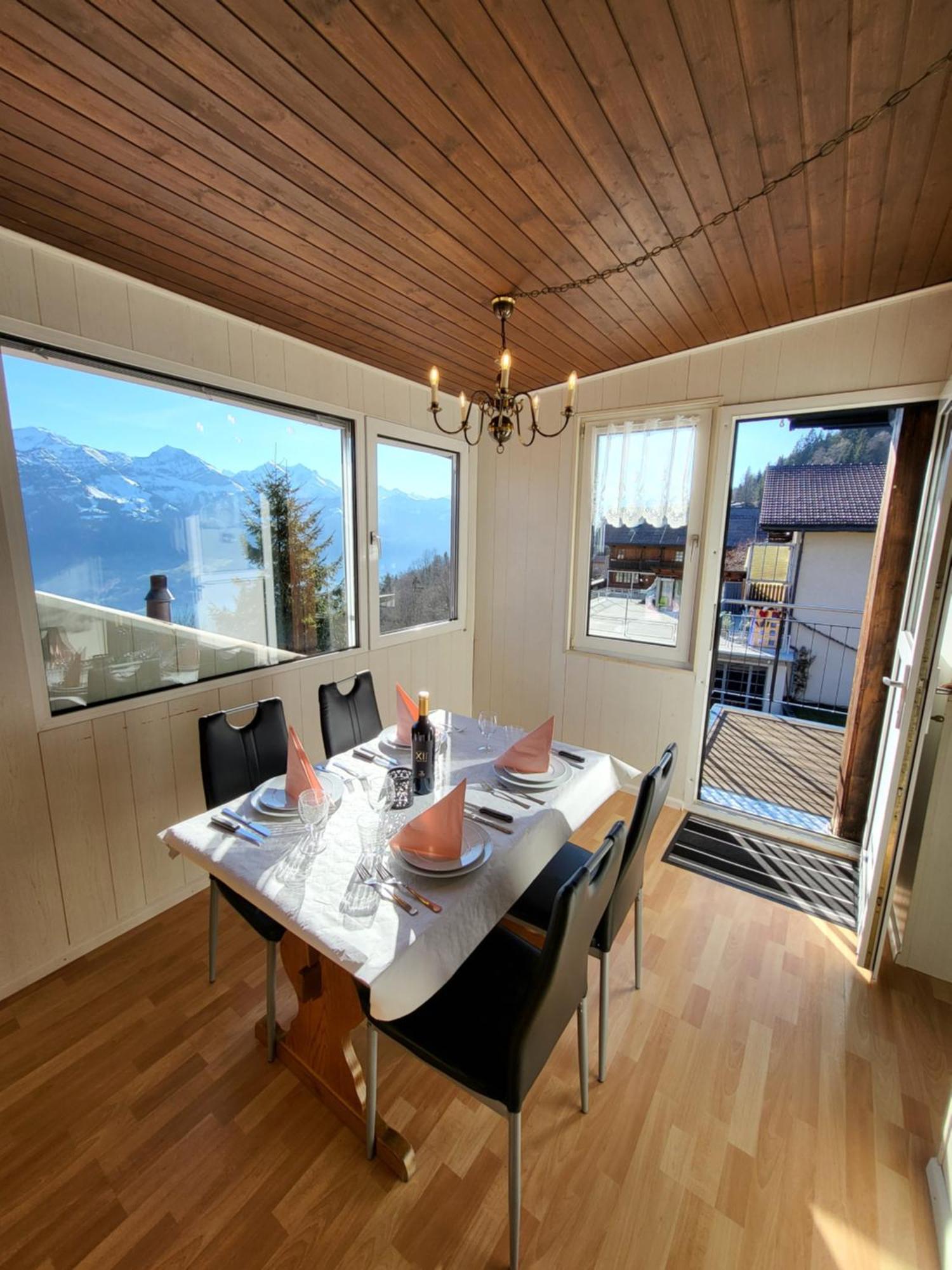 Chalet Lilo 4 Zimmer Big View Beatenberg Bagian luar foto